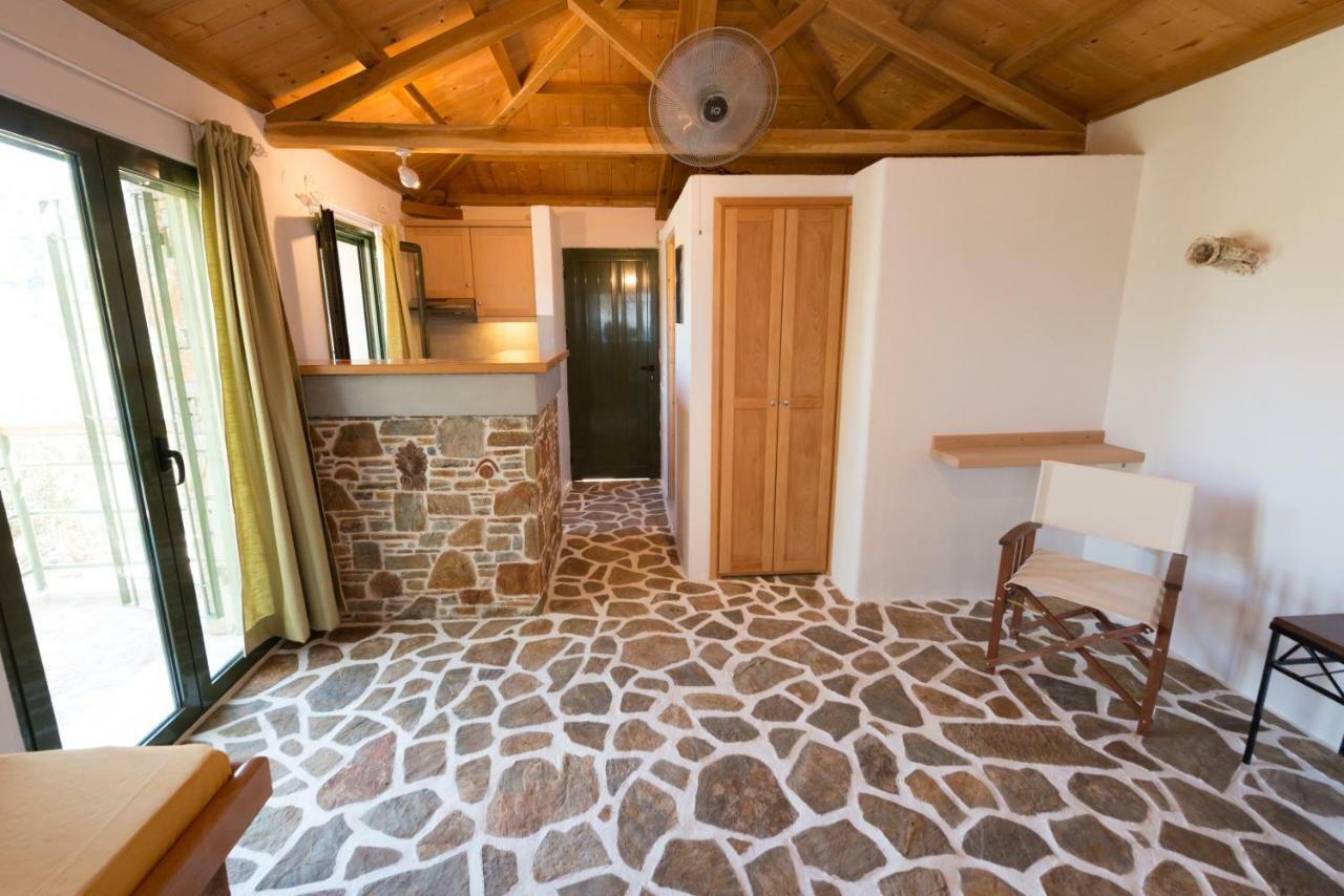 Alónnisos Casa Milos Stone Chalets מראה חיצוני תמונה