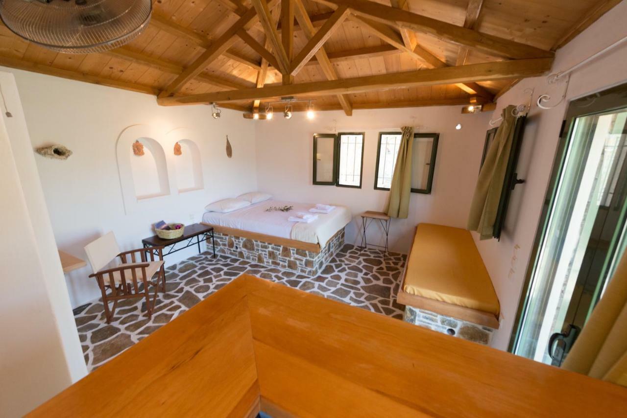Alónnisos Casa Milos Stone Chalets מראה חיצוני תמונה